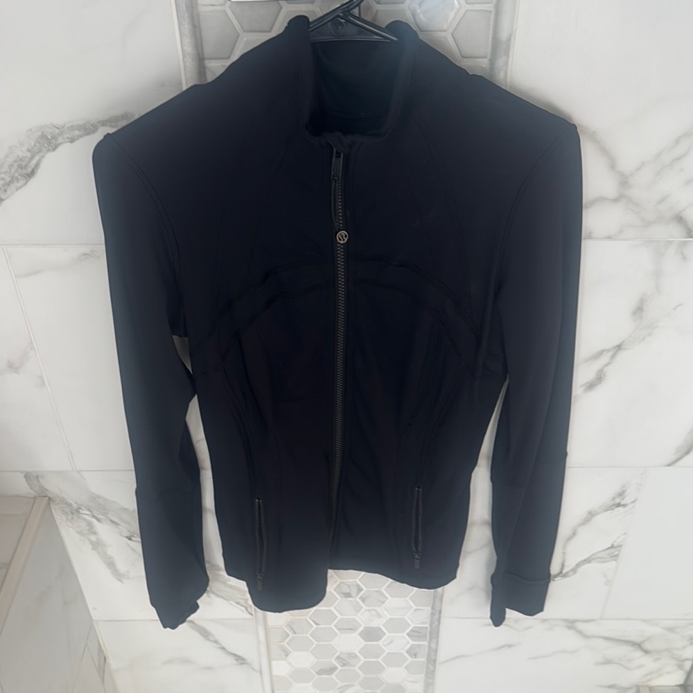Lululemon Athletica Black Define Jacket with Slim Fit no pilling